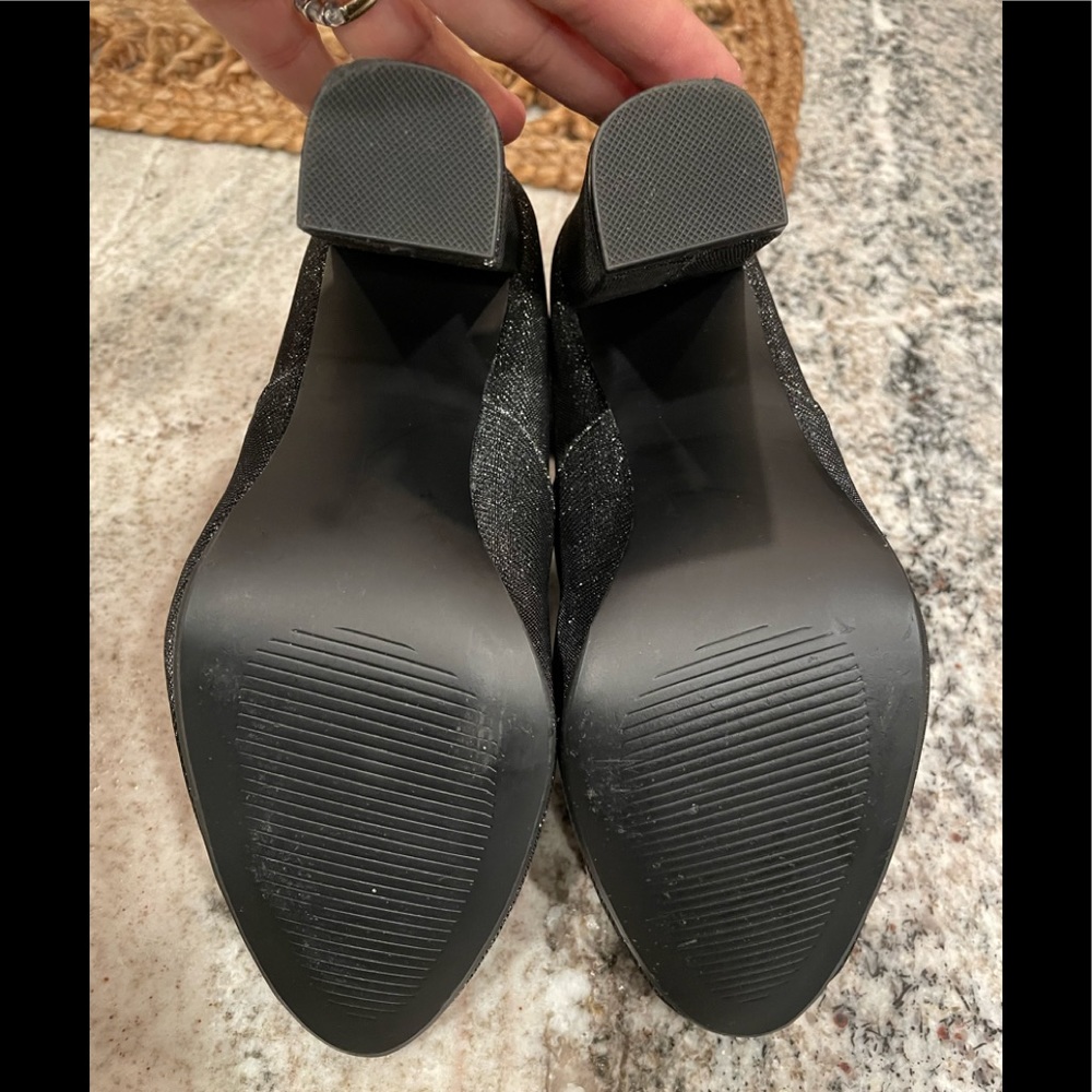 Black glitter Steve Madden stretch booties sz 7m. - Picture 4 of 7